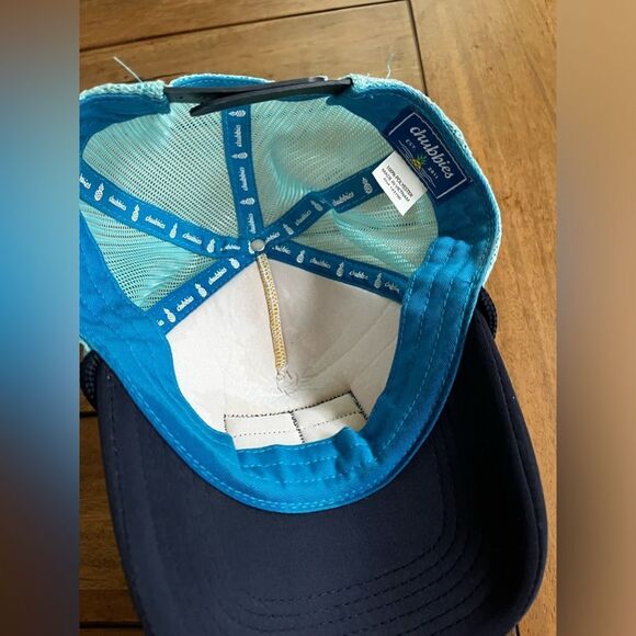 Chubbies White and Blue beach Cap! - Picture 2 of 4